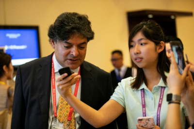 訊飛翻譯機(jī)榮獲2019世界制造業(yè)大會(huì)智慧生活類(lèi)創(chuàng)新金獎(jiǎng)